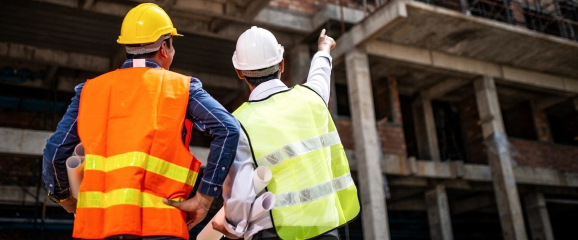 Effective Communication Strategies with Clients for General Contractor Software